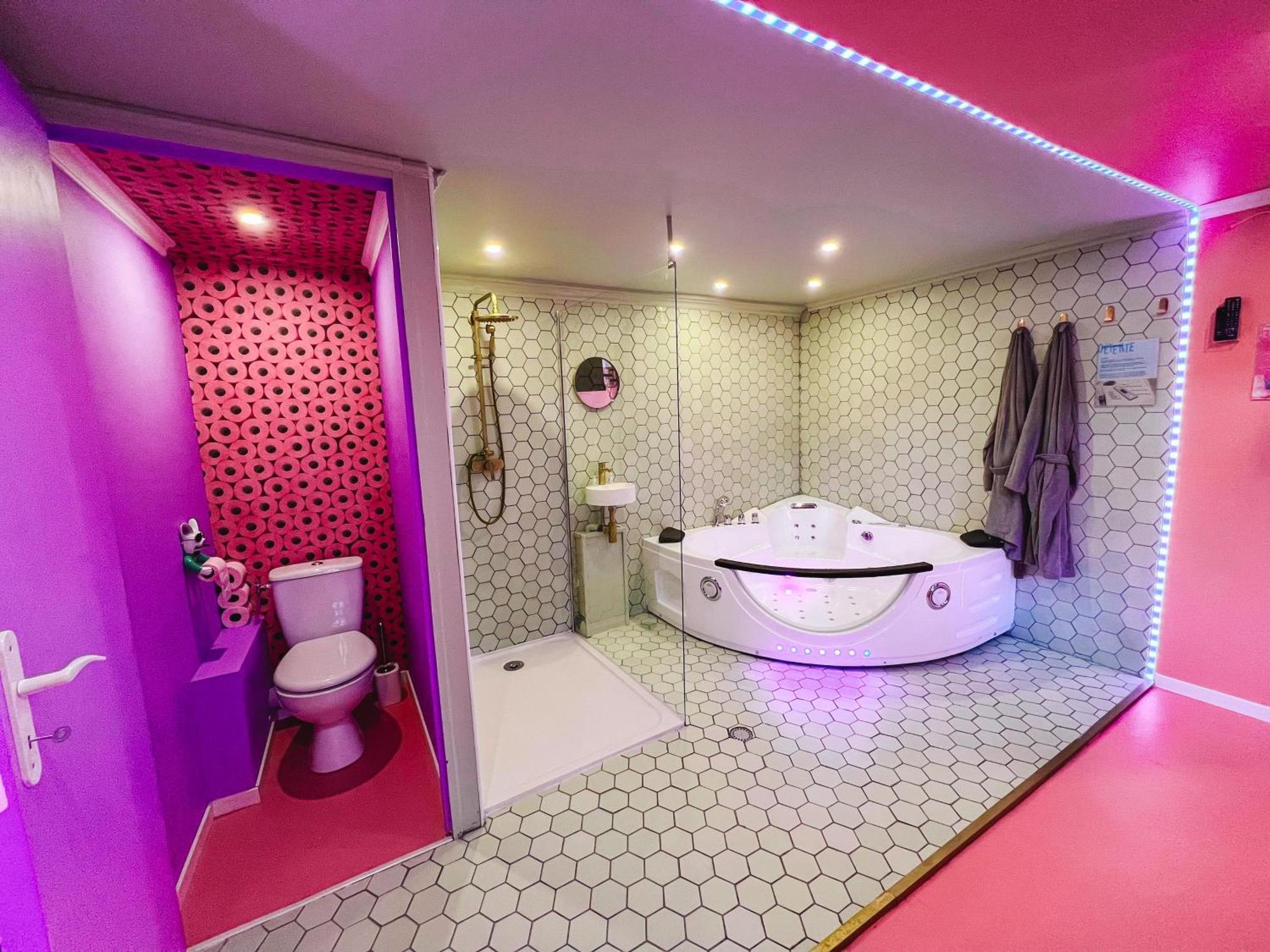Apartment Funky House - Jacuzzi - Salle De Cinema & Netflix - Billard - Nintendo Switch & Jeux