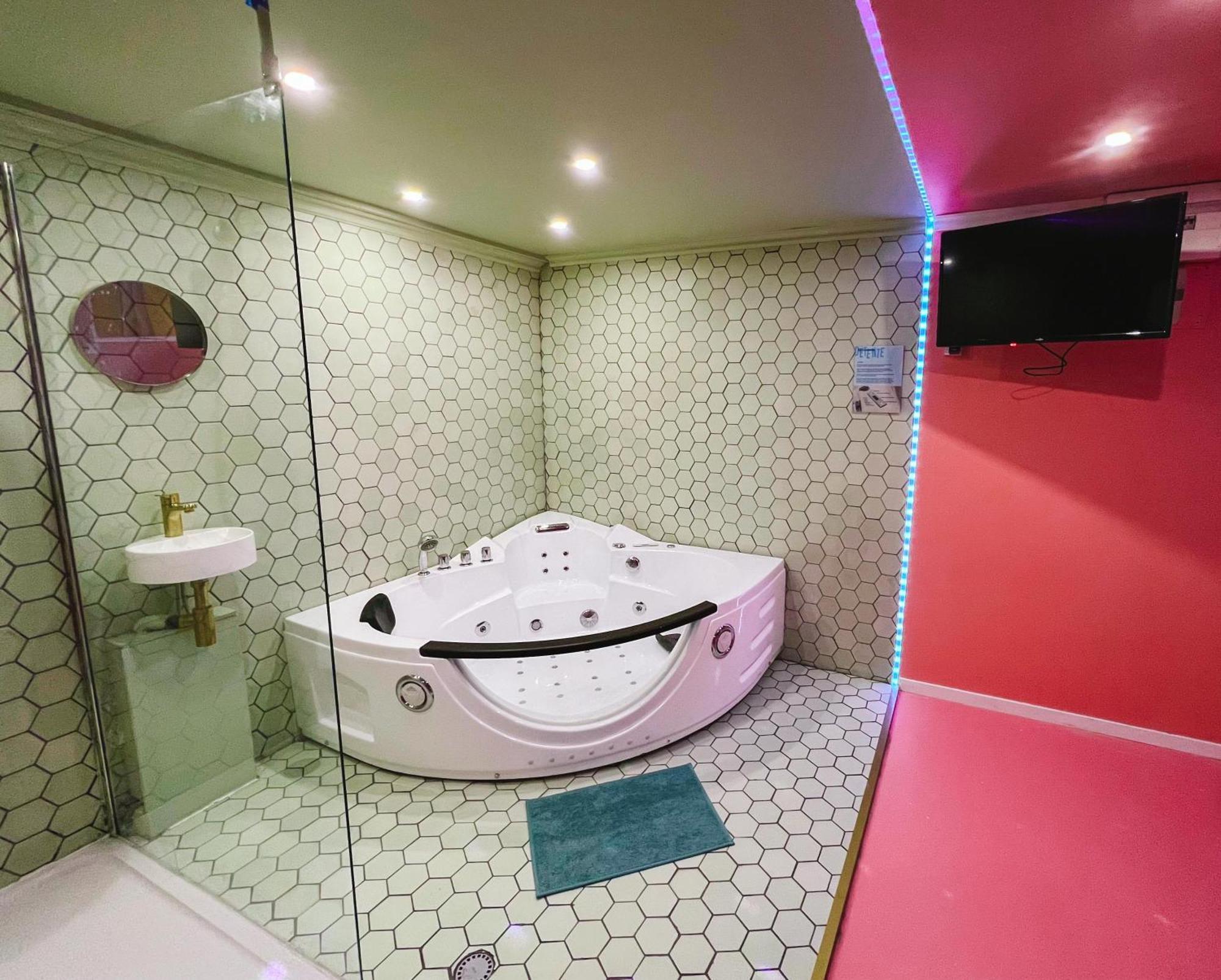 Funky House - Jacuzzi - Salle De Cinema & Netflix - Billard - Nintendo Switch & Jeux Douai